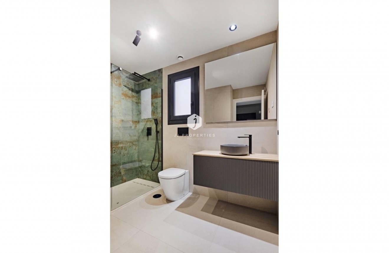 Resale - Apartment / flat -
Torrevieja - Costa Blanca