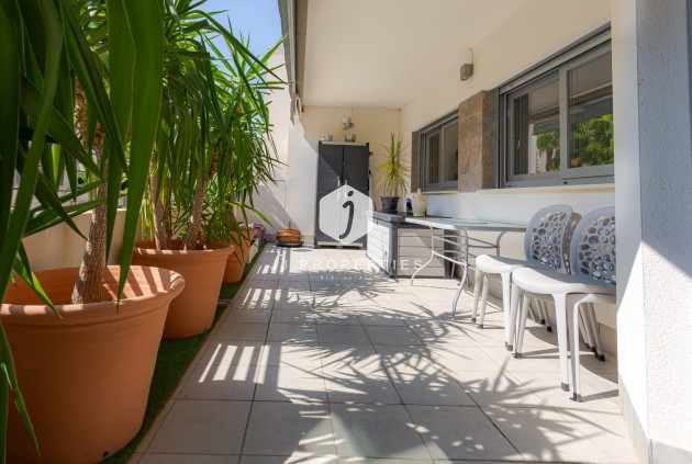 Resale - Apartment / flat -
Torrevieja - Costa Blanca