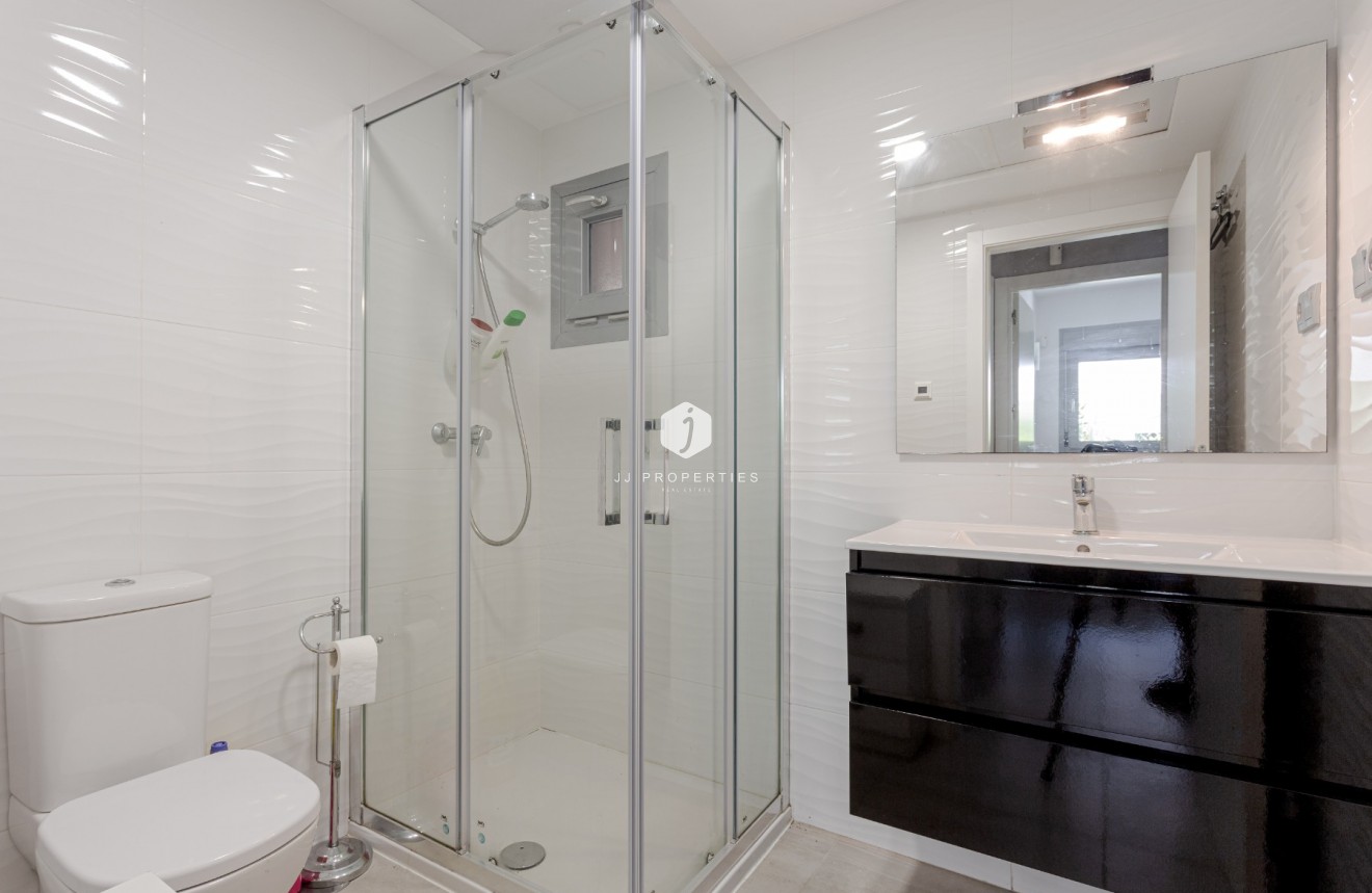 Resale - Apartment / flat -
Torrevieja - Costa Blanca