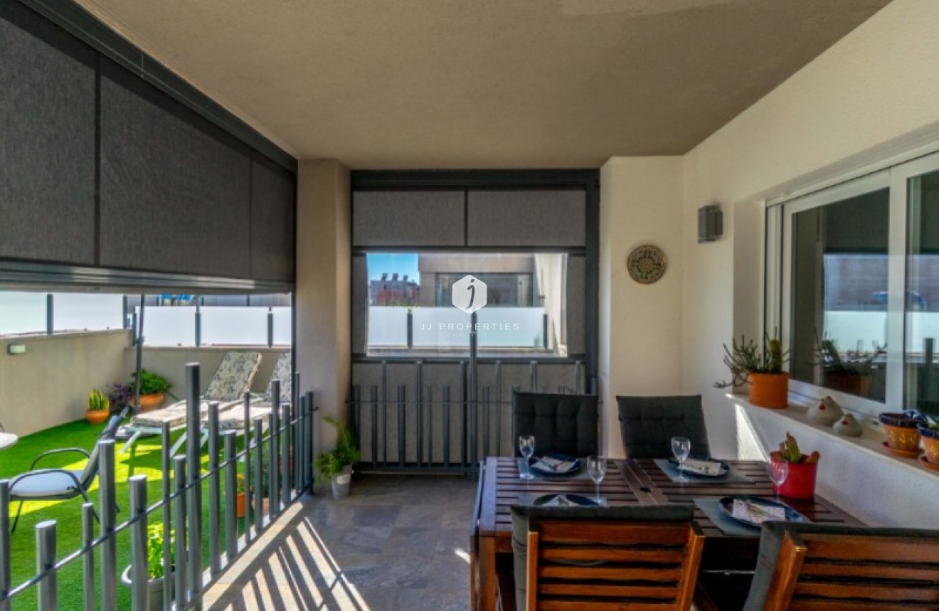 Resale - Apartment / flat -
Torrevieja - Costa Blanca