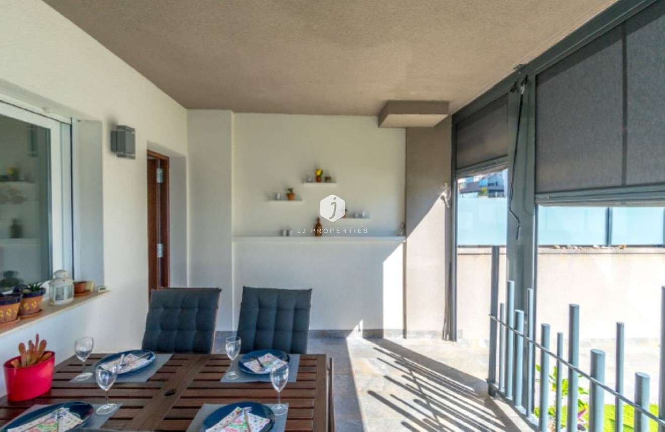 Resale - Apartment / flat -
Torrevieja - Costa Blanca