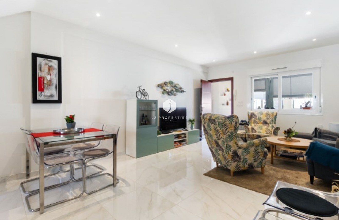 Resale - Apartment / flat -
Torrevieja - Costa Blanca