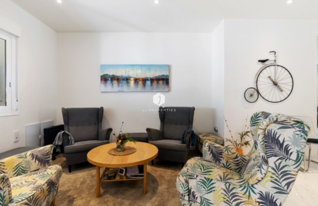 Resale - Apartment / flat -
Torrevieja - Costa Blanca