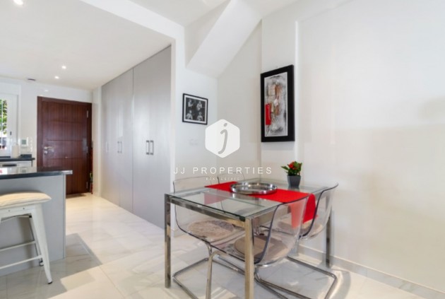 Resale - Apartment / flat -
Torrevieja - Costa Blanca