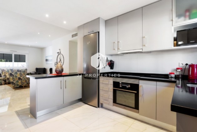 Resale - Apartment / flat -
Torrevieja - Costa Blanca