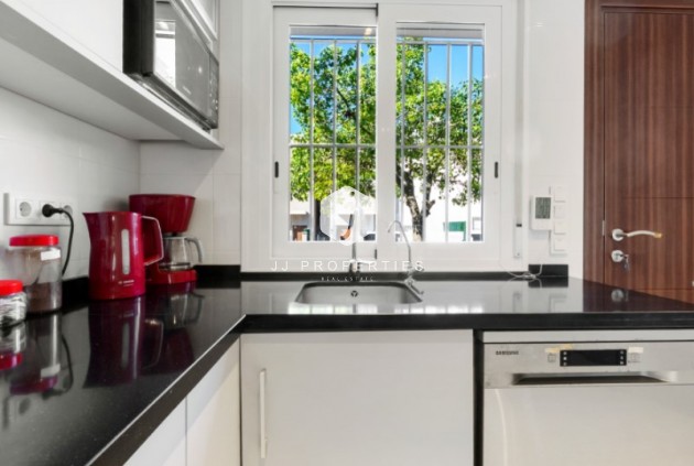 Resale - Apartment / flat -
Torrevieja - Costa Blanca