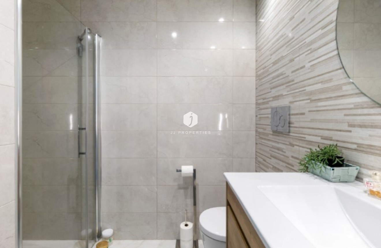 Resale - Apartment / flat -
Torrevieja - Costa Blanca