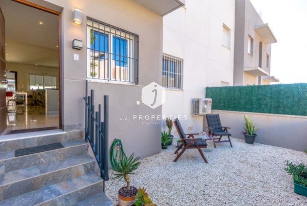 Resale - Apartment / flat -
Torrevieja - Costa Blanca