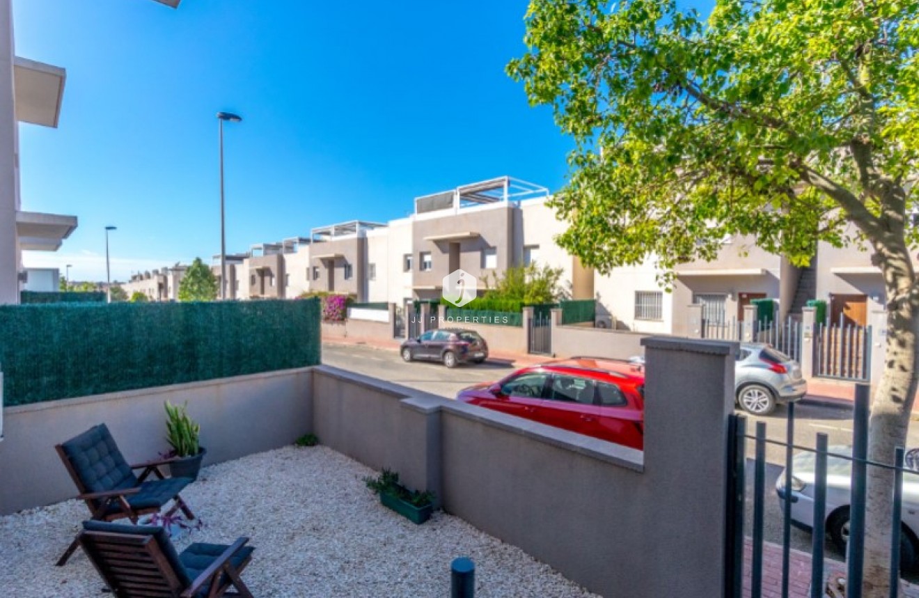 Resale - Apartment / flat -
Torrevieja - Costa Blanca
