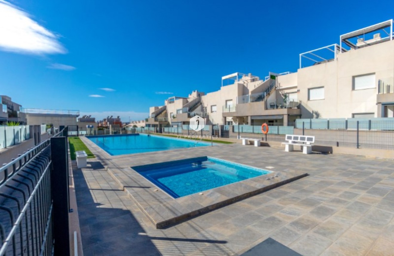 Resale - Apartment / flat -
Torrevieja - Costa Blanca