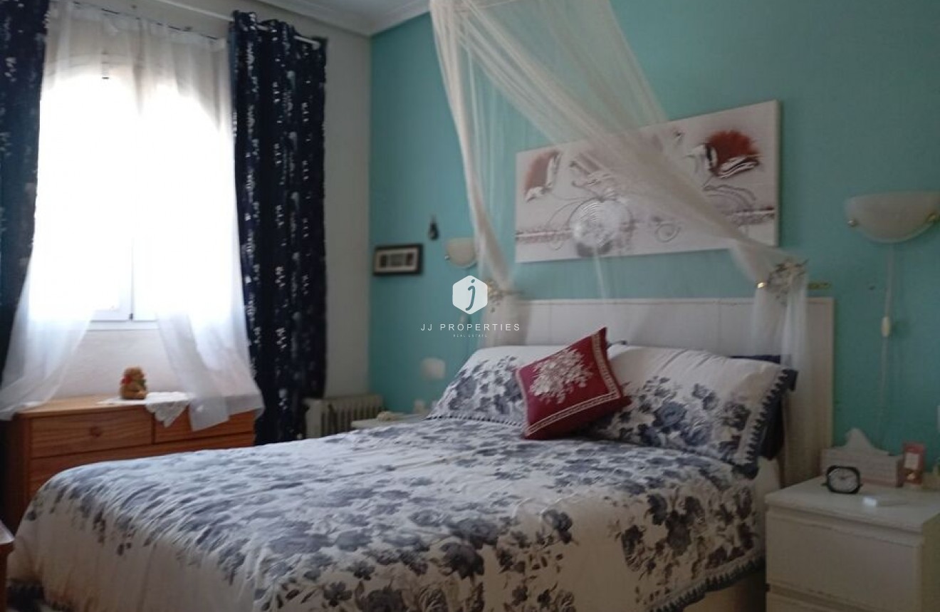 Resale - Duplex -
Daya Vieja - Costa Blanca