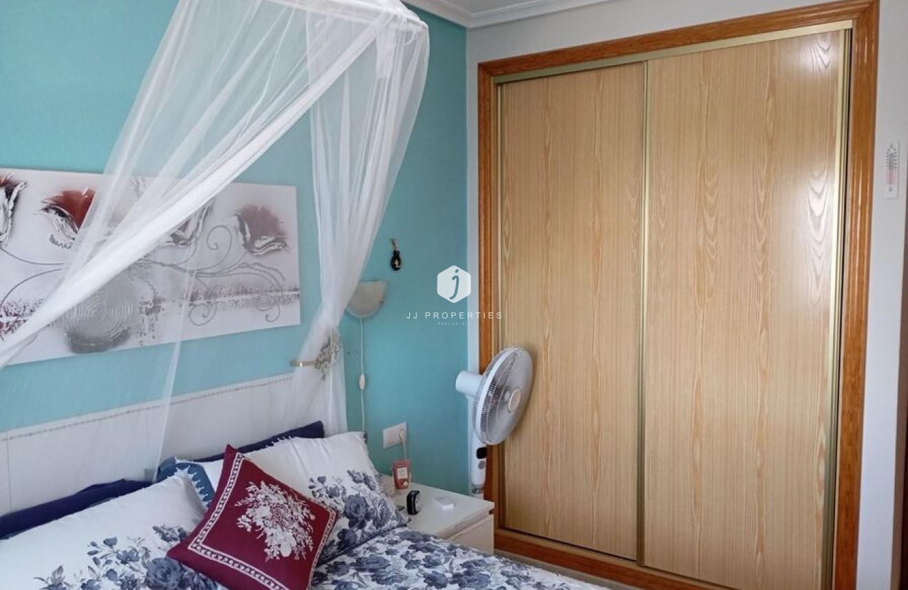 Resale - Duplex -
Daya Vieja - Costa Blanca