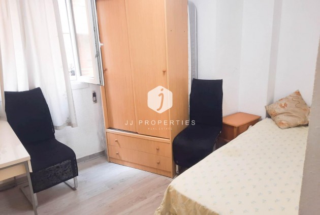 Resale - Apartment / flat -
Torrevieja - Centro