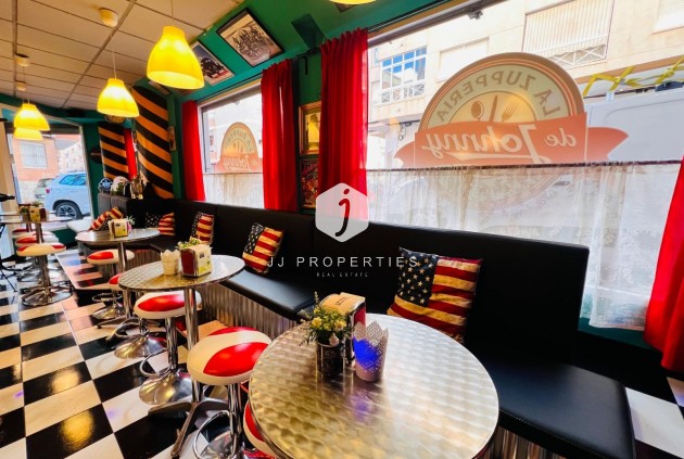 Resale - Commercial -
Torrevieja - Playa del cura