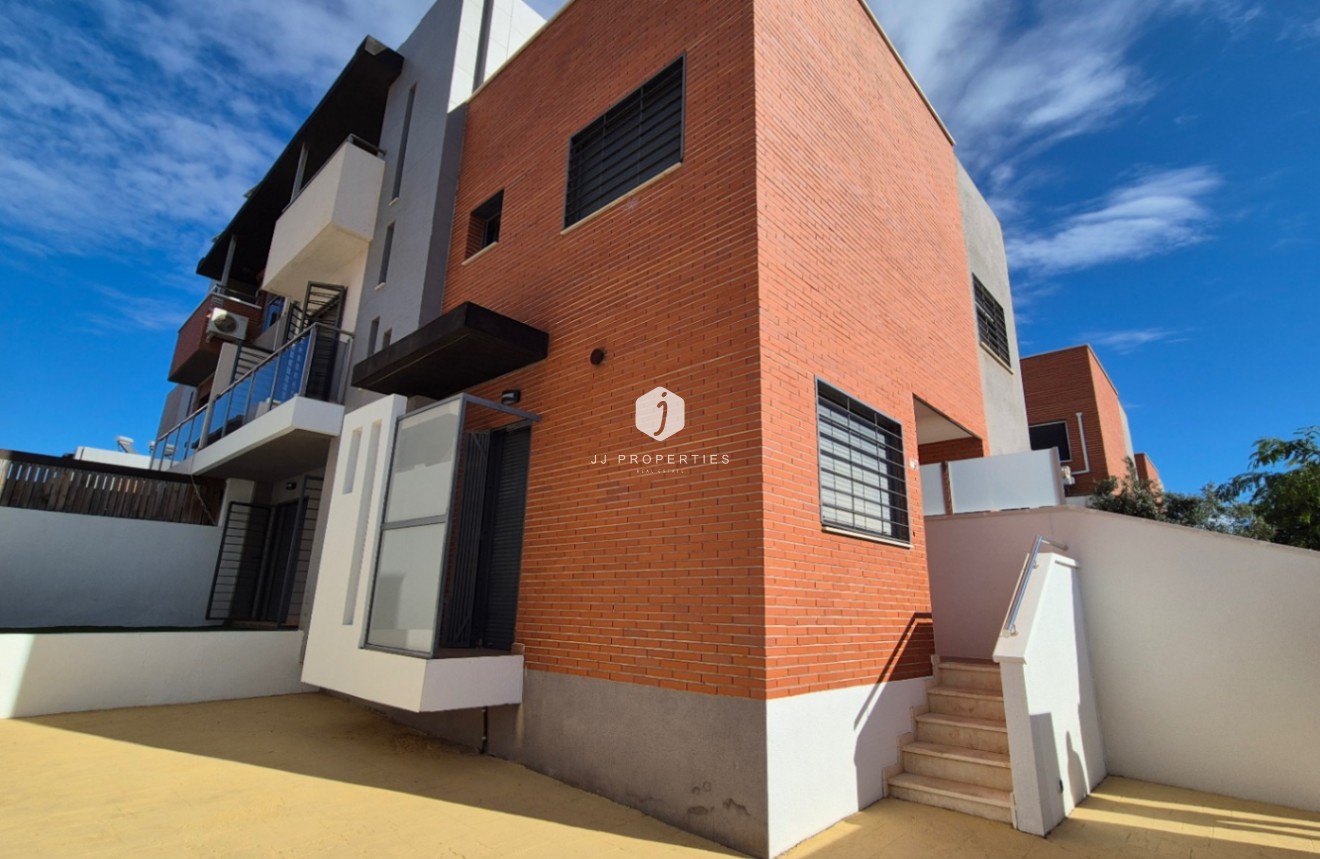 Resale - Duplex -
Torrevieja - Costa Blanca