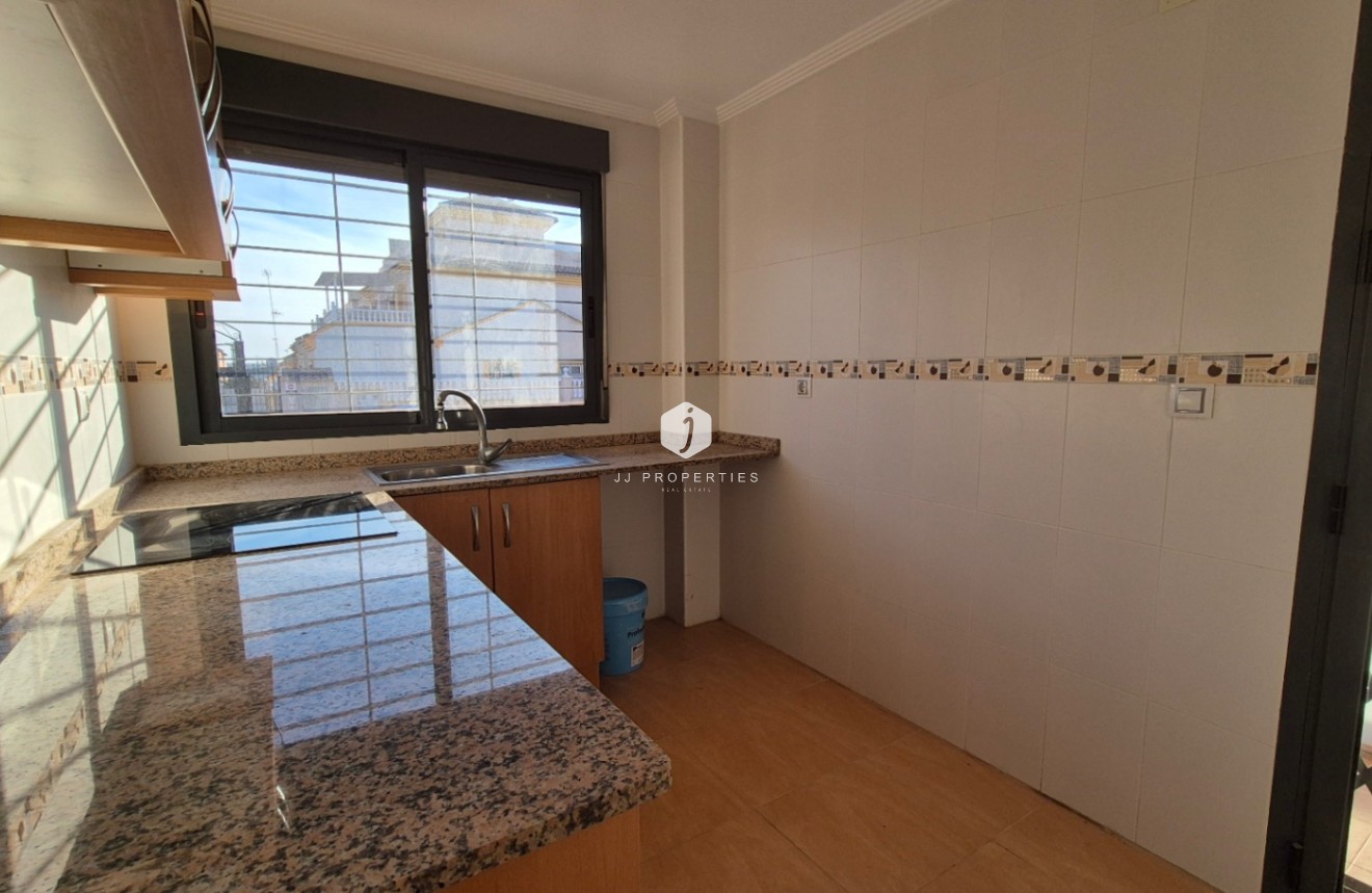 Resale - Duplex -
Torrevieja - Costa Blanca