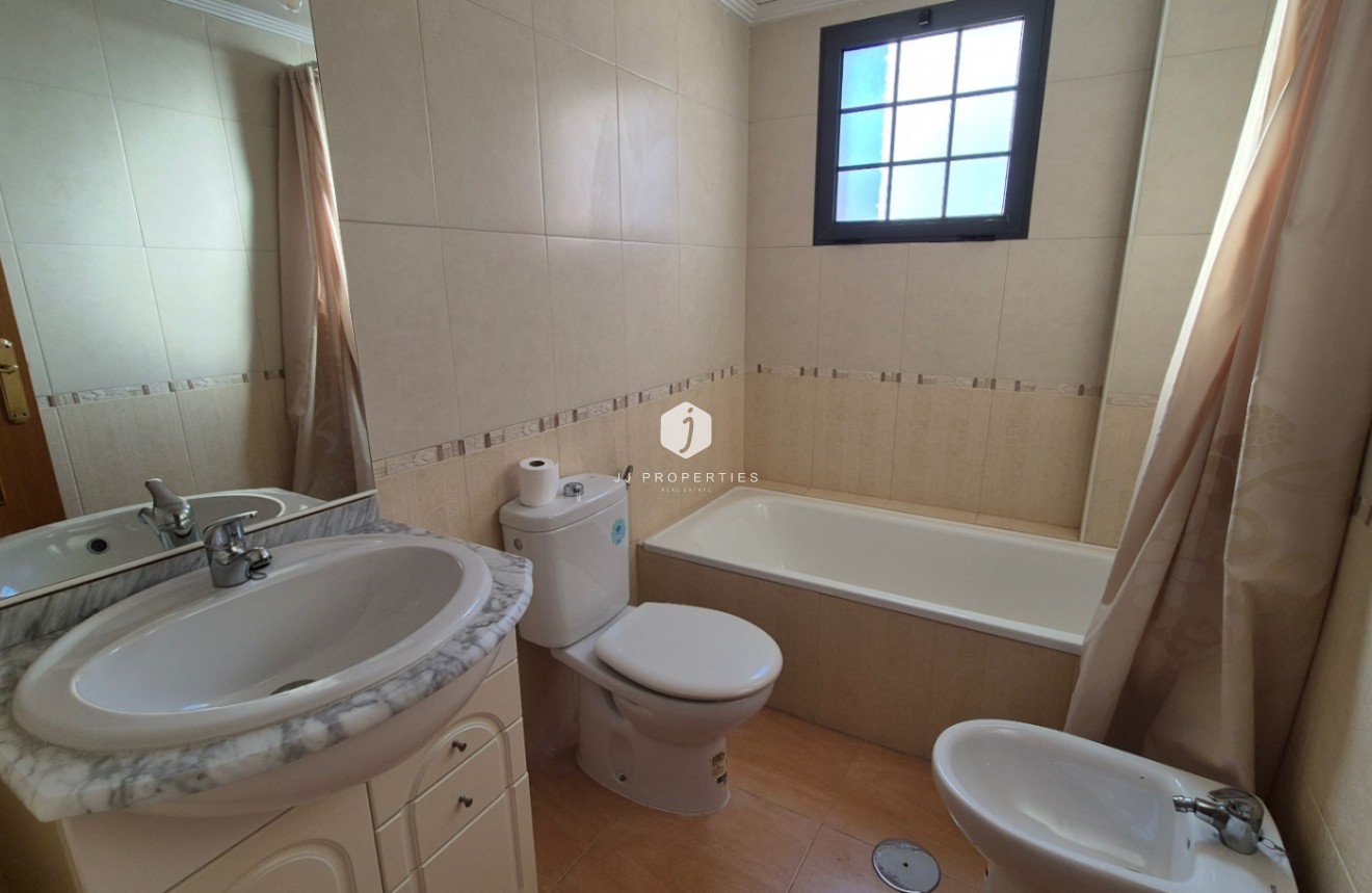 Resale - Duplex -
Torrevieja - Costa Blanca