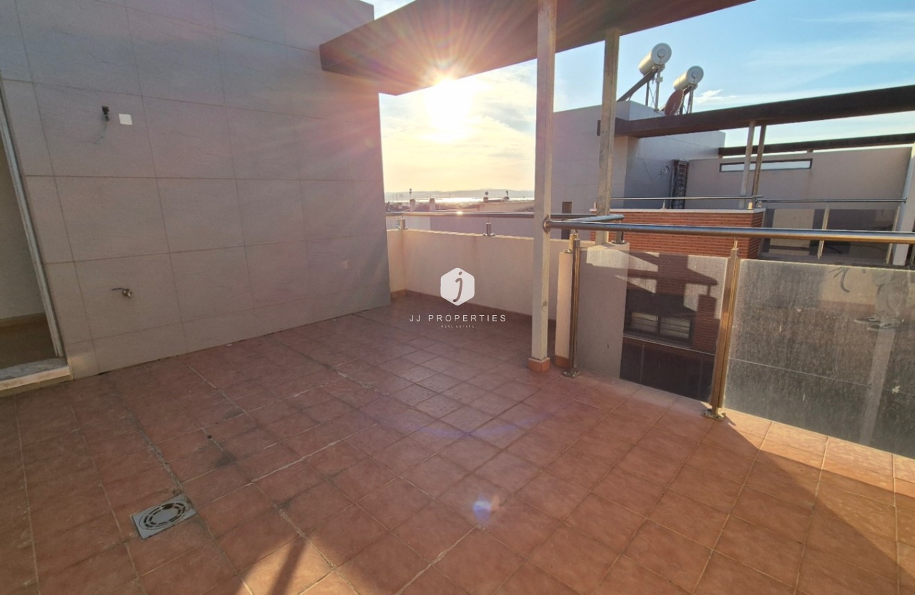 Resale - Duplex -
Torrevieja - Costa Blanca