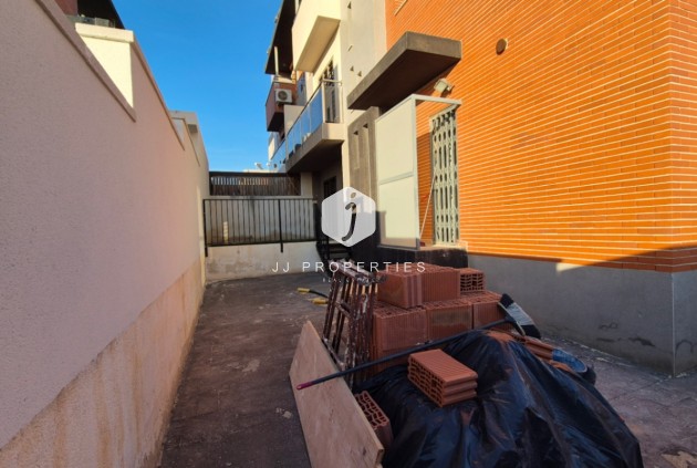 Resale - Duplex -
Torrevieja - Costa Blanca