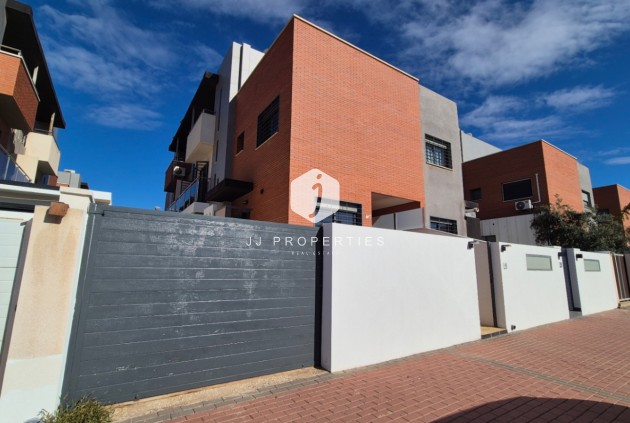 Resale - Duplex -
Torrevieja - Costa Blanca