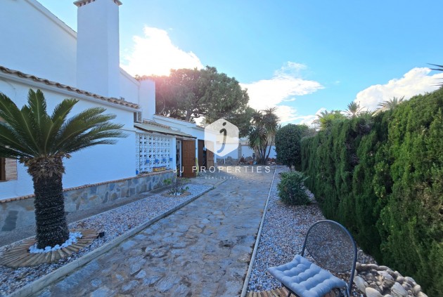 Resale - Villa -
Orihuela Costa - Costa Blanca