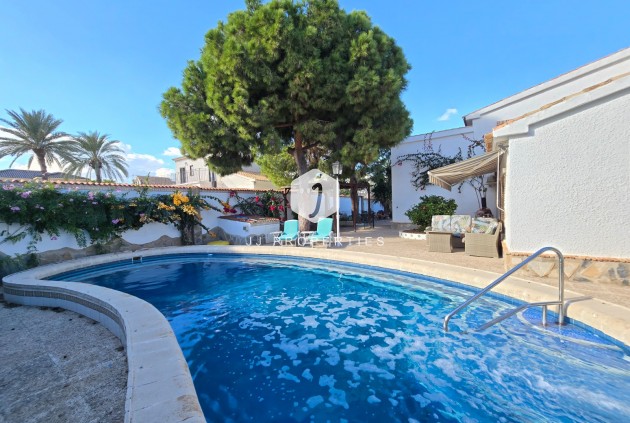 Resale - Villa -
Orihuela Costa - Costa Blanca