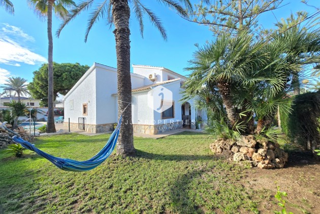 Resale - Villa -
Orihuela Costa - Costa Blanca