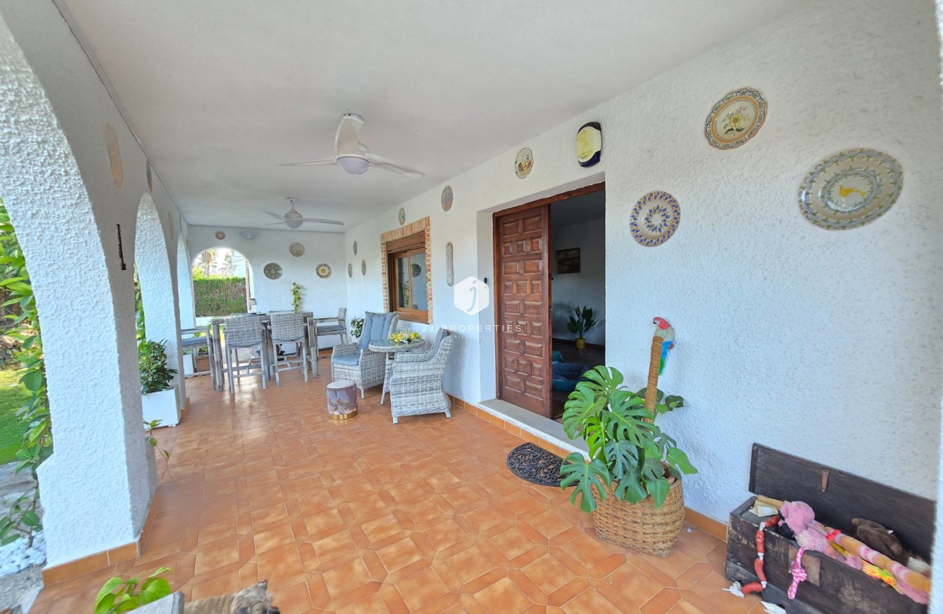 Resale - Villa -
Orihuela Costa - Costa Blanca
