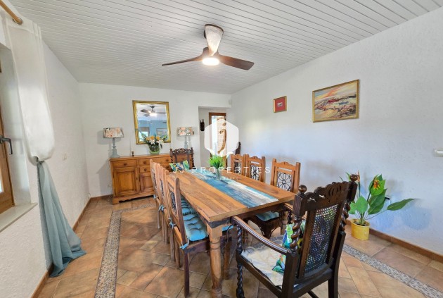 Resale - Villa -
Orihuela Costa - Costa Blanca