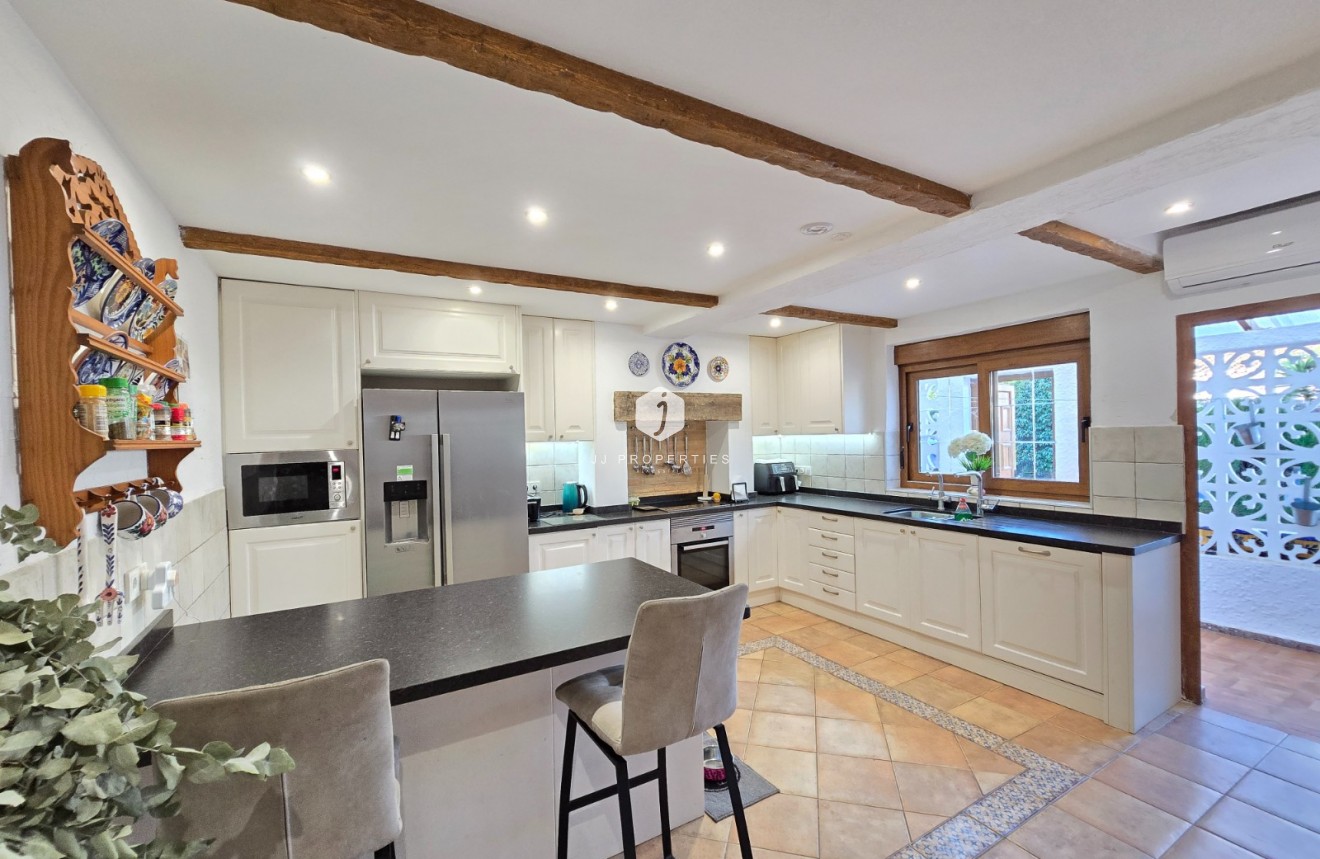 Resale - Villa -
Orihuela Costa - Costa Blanca