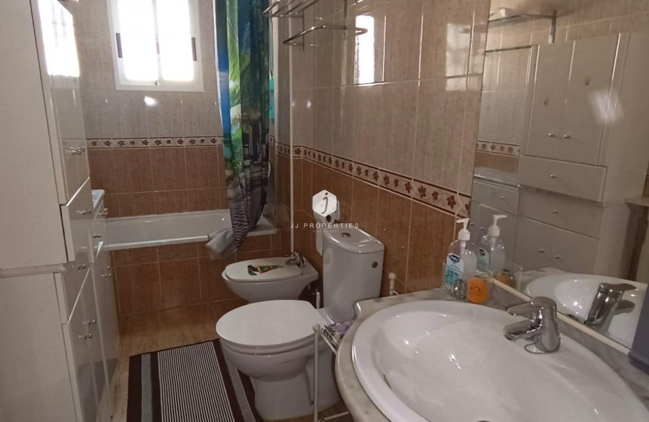 Resale - Bungalow -
Orihuela Costa - Los Almendros-la Florida