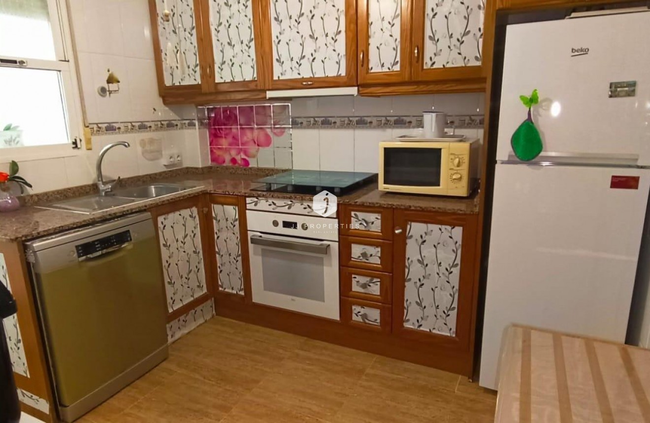 Resale - Bungalow -
Orihuela Costa - Los Almendros-la Florida