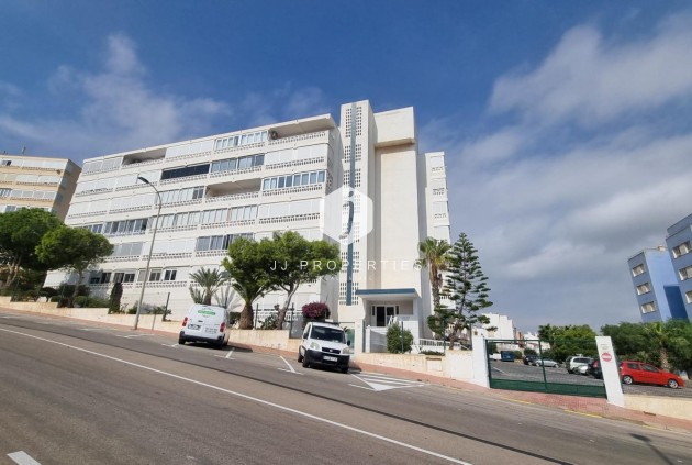 Resale - Apartment / flat -
Torrevieja - Torreblanca