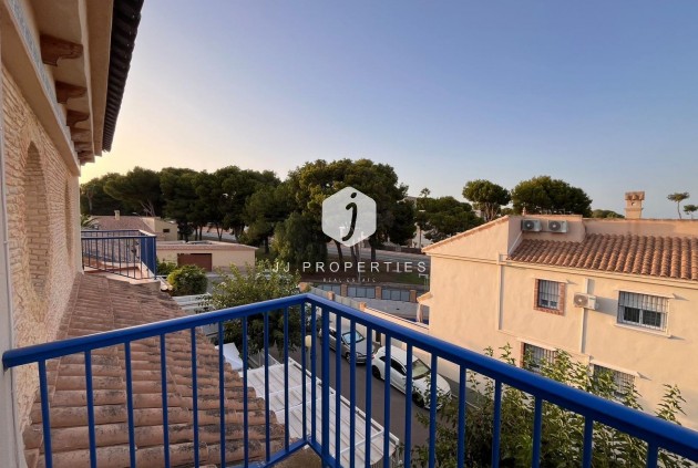 D'occasion - Chalet -
Orihuela Costa - Campoamor