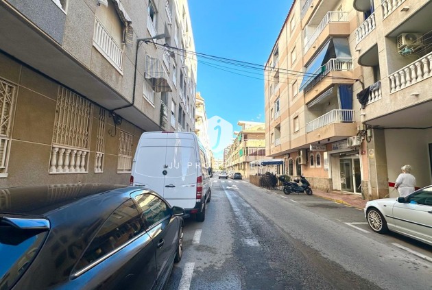 Resale - Apartment / flat -
Torrevieja - Acequion