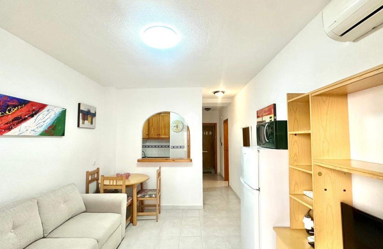 Resale - Apartment / flat -
Torrevieja - Acequion