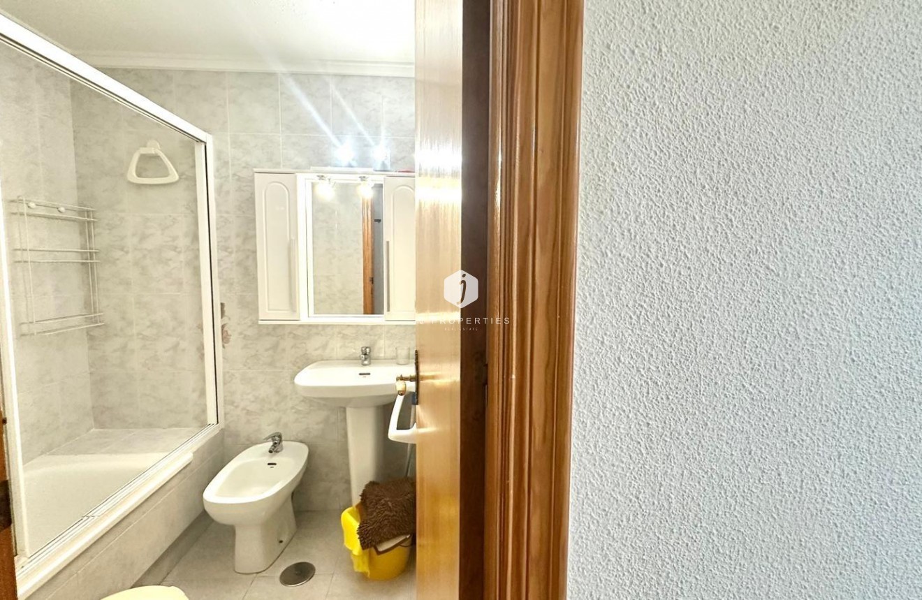 Resale - Apartment / flat -
Torrevieja - Acequion