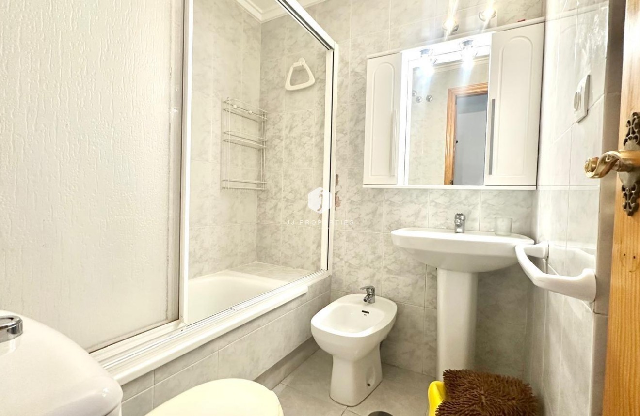 Resale - Apartment / flat -
Torrevieja - Acequion