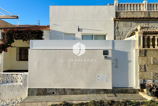 Tweedehands - Chalet -
Torrevieja - Costa Blanca