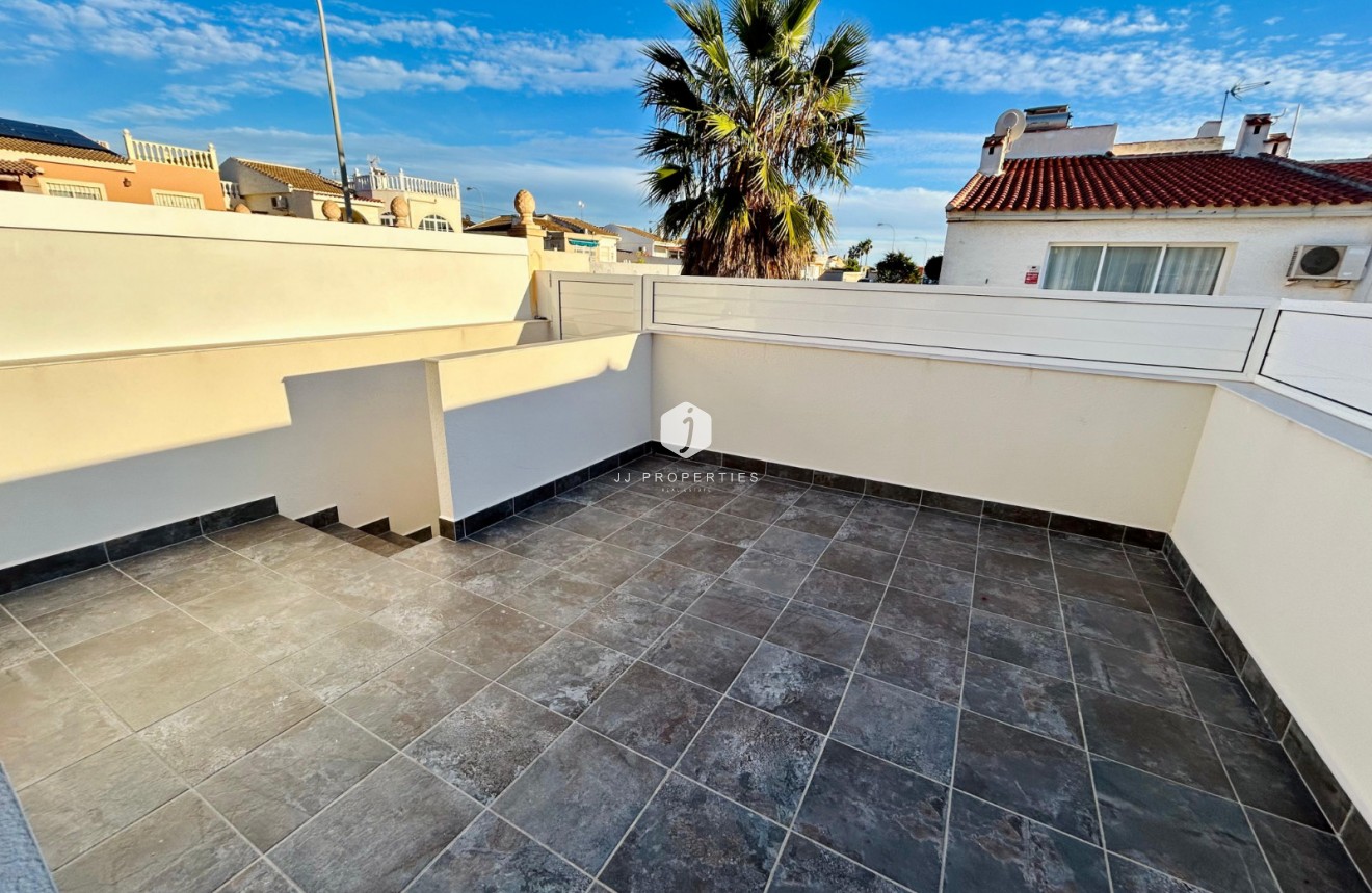 Tweedehands - Chalet -
Torrevieja - Costa Blanca