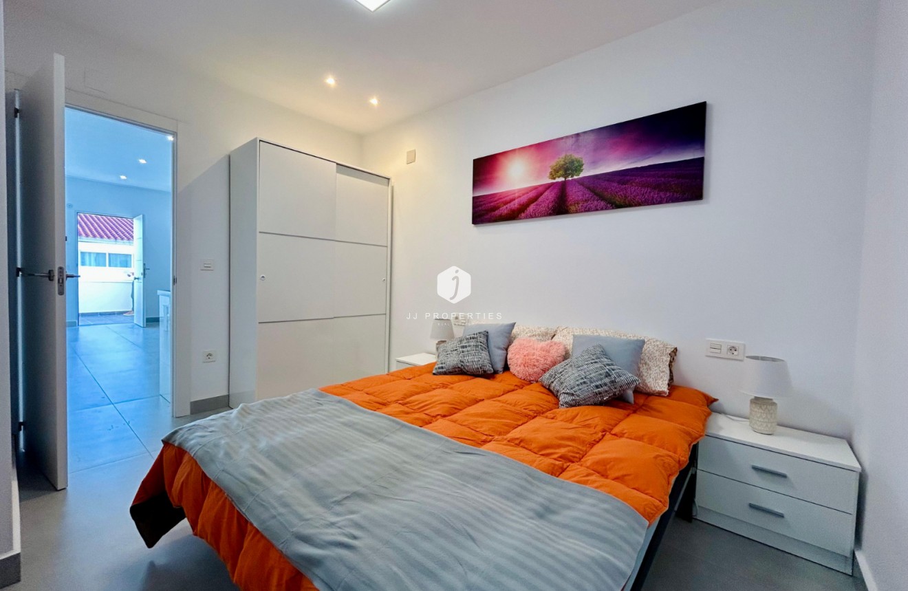 Tweedehands - Chalet -
Torrevieja - Costa Blanca