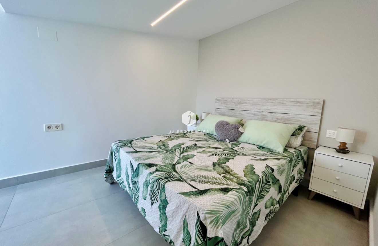 Tweedehands - Chalet -
Torrevieja - Costa Blanca