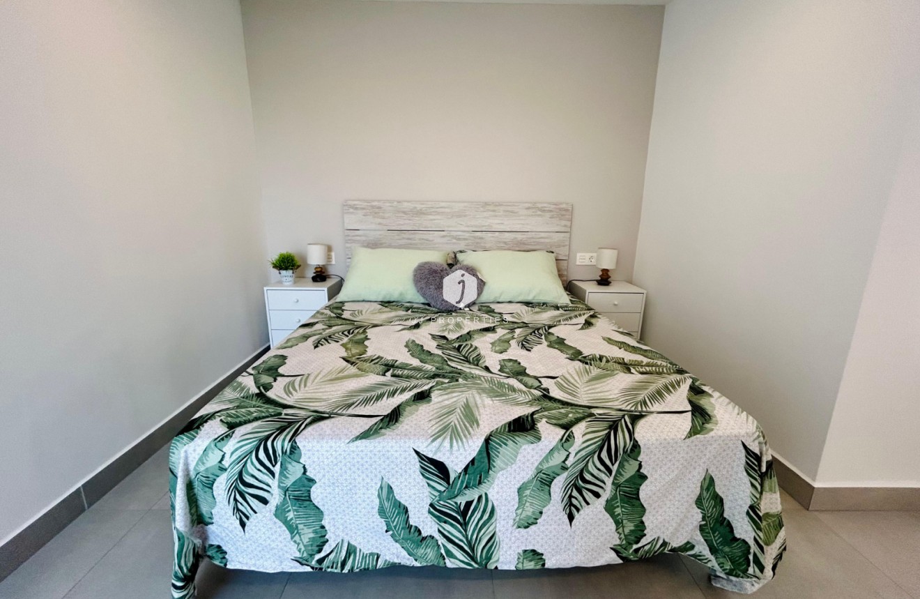 Tweedehands - Chalet -
Torrevieja - Costa Blanca