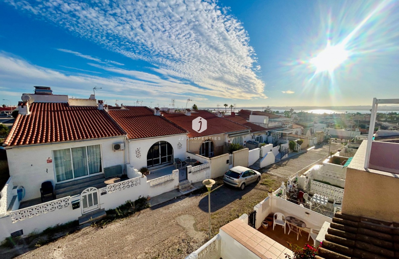 Tweedehands - Chalet -
Torrevieja - Costa Blanca