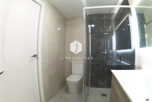 Tweedehands - Appartement / flat -
Torrevieja - Playa de los Naufragos