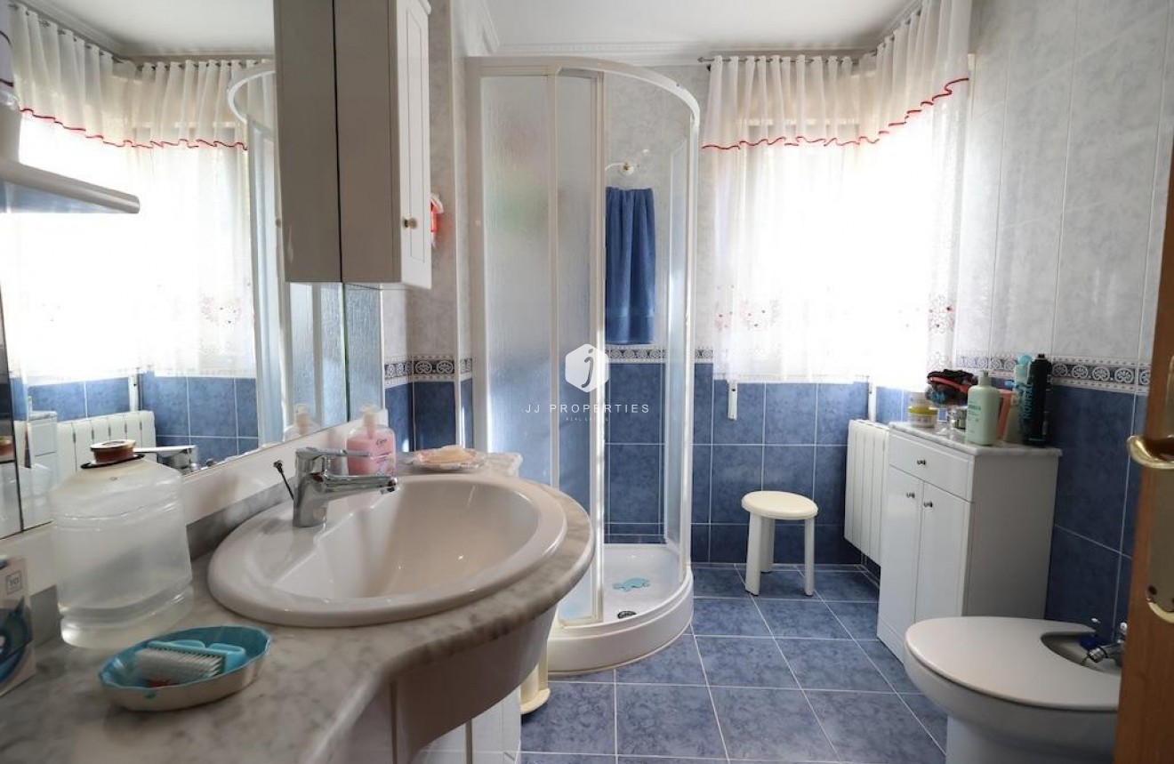 Resale - Villa -
Orihuela Costa - Costa Blanca