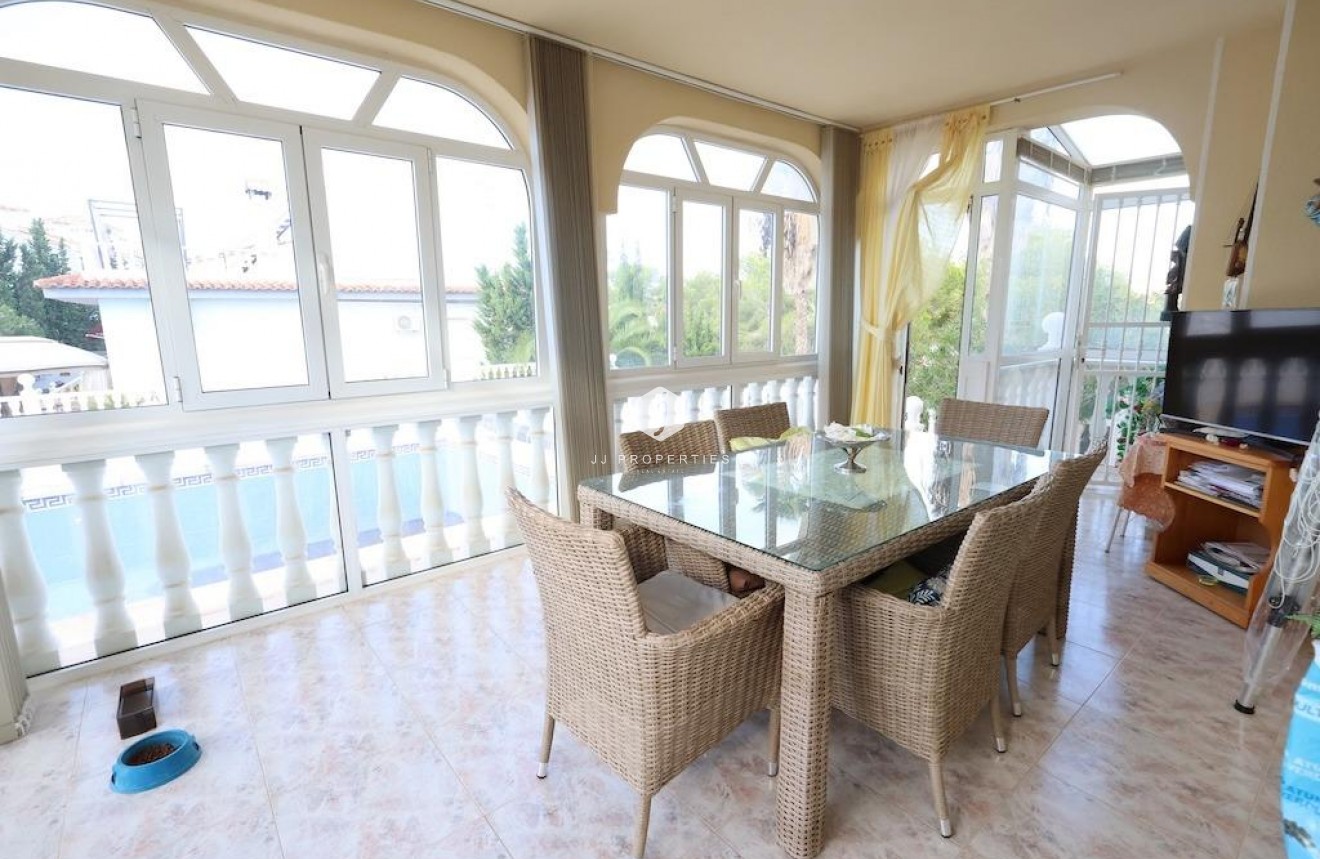 Resale - Villa -
Orihuela Costa - Costa Blanca