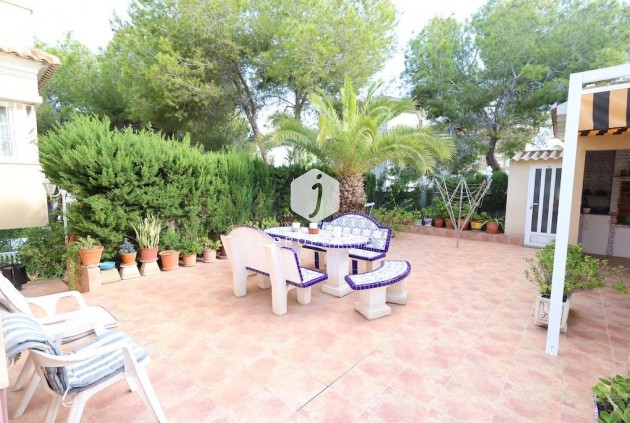 Resale - Villa -
Orihuela Costa - Costa Blanca