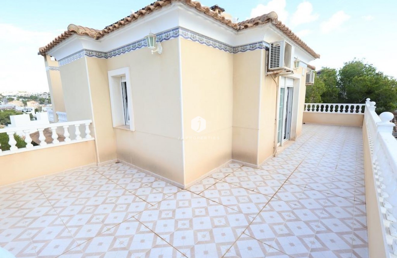 Resale - Villa -
Orihuela Costa - Costa Blanca