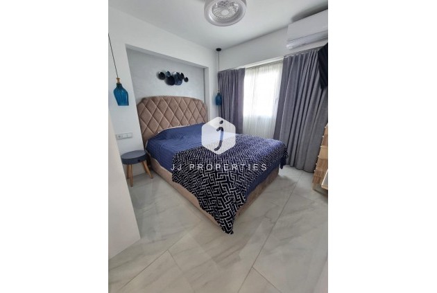 D'occasion - Appartement -
Torrevieja - Centro